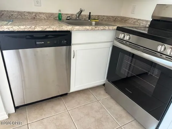 $149,000 | 4114 Holiday Drive, Unit 7, Panama City Beach, FL 32408