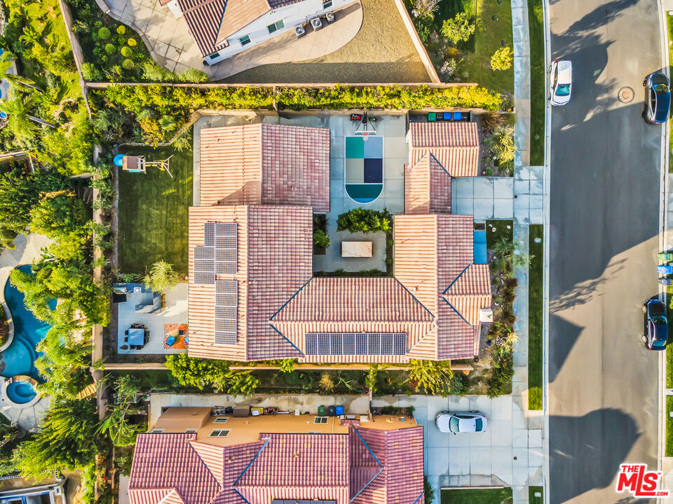 7313 Rocky Top Circle Moorpark, CA 93021 - Photo 33 of 33 an aerial view of multiple house
