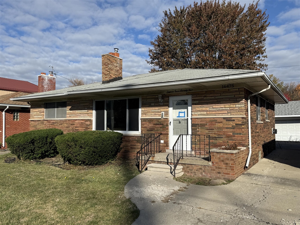 16475 East 8 Mile Road Eastpointe, MI 48021 - Photo 1 of 13