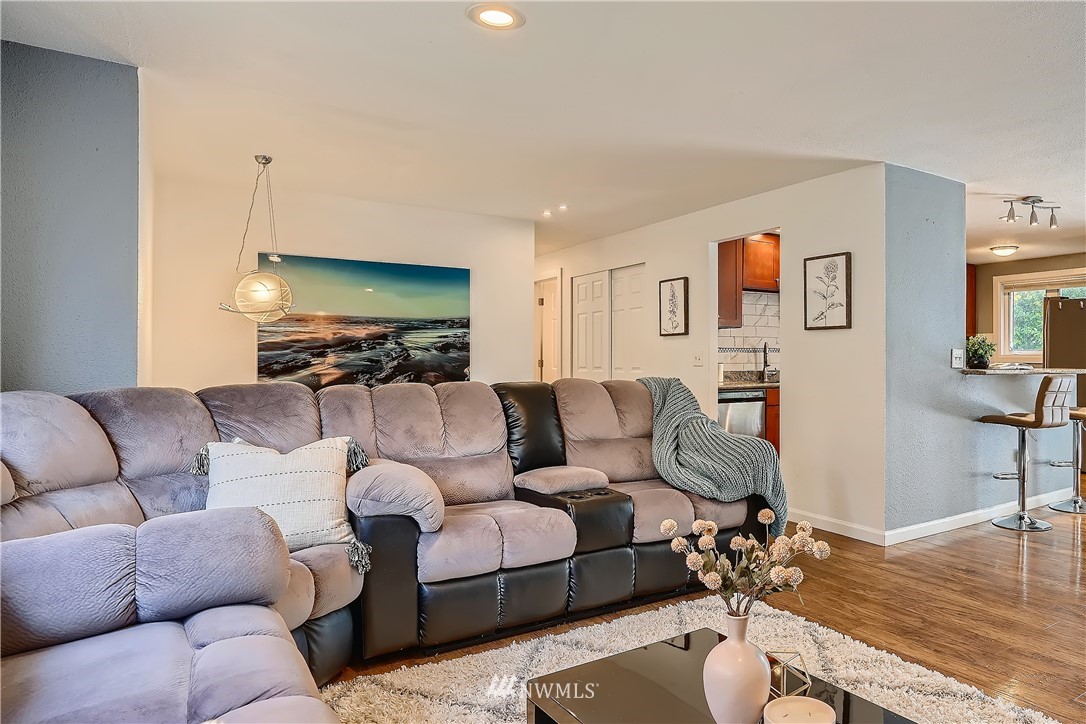 12919 Southeast 188th Street Renton, WA 98058 - Photo 5 of 26 Gallery Image 5