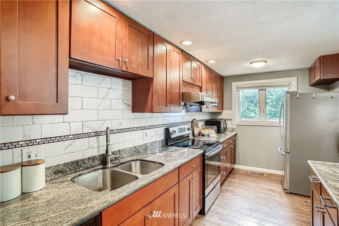 12919 Southeast 188th Street Renton, WA 98058 - Photo 6 of 26 Gallery Image 6