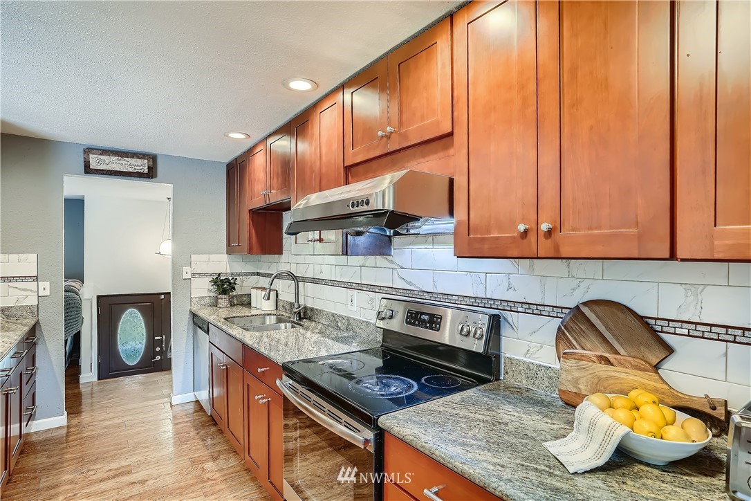 12919 Southeast 188th Street Renton, WA 98058 - Photo 7 of 26 Gallery Image 7