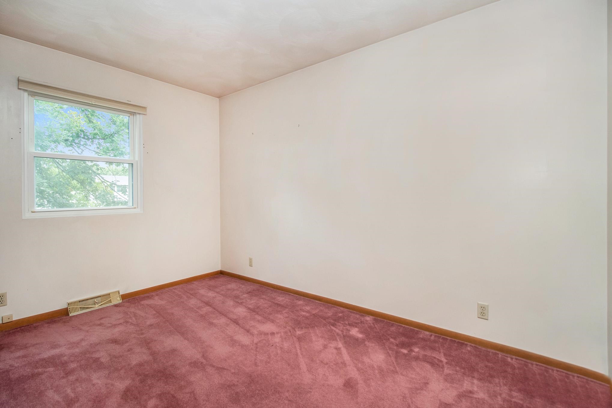12426 Dunn Road Mishawaka, IN 46545 - Photo 13 of 27 Gallery Image 13