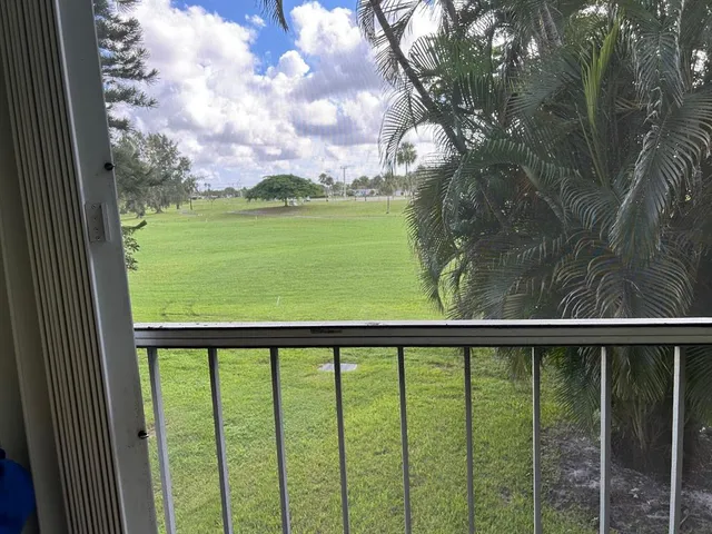 a view of outdoor space with yard