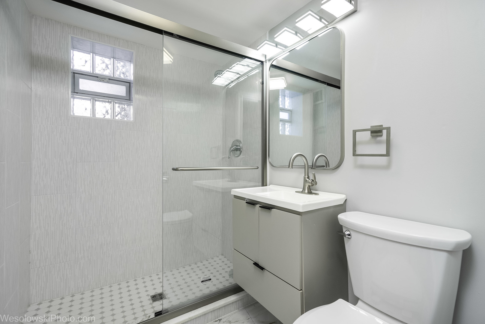 7261 East Prairie Road Lincolnwood, IL 60712 - Photo 25 of 38 Gallery Image 25