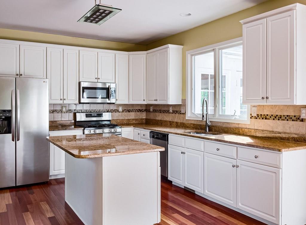 29 Hawthorne Road Shrewsbury, MA 01545 - Photo 11 of 41 Gallery Image 11