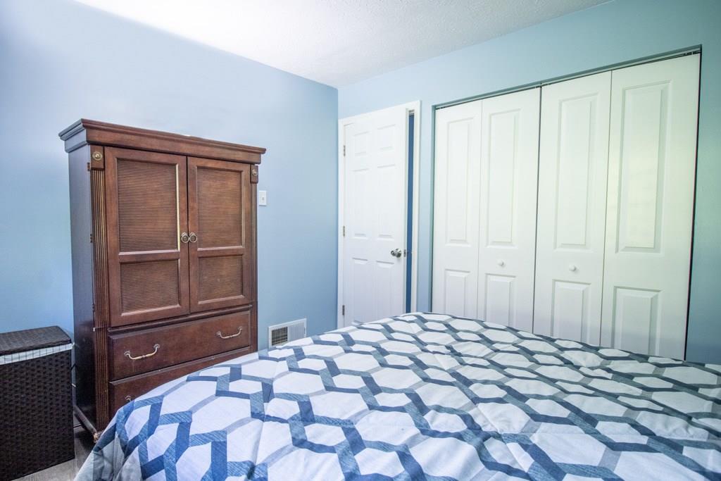 142 Raleigh Court Gibsonia, PA 15044 - Photo 11 of 23 Gallery Image 11