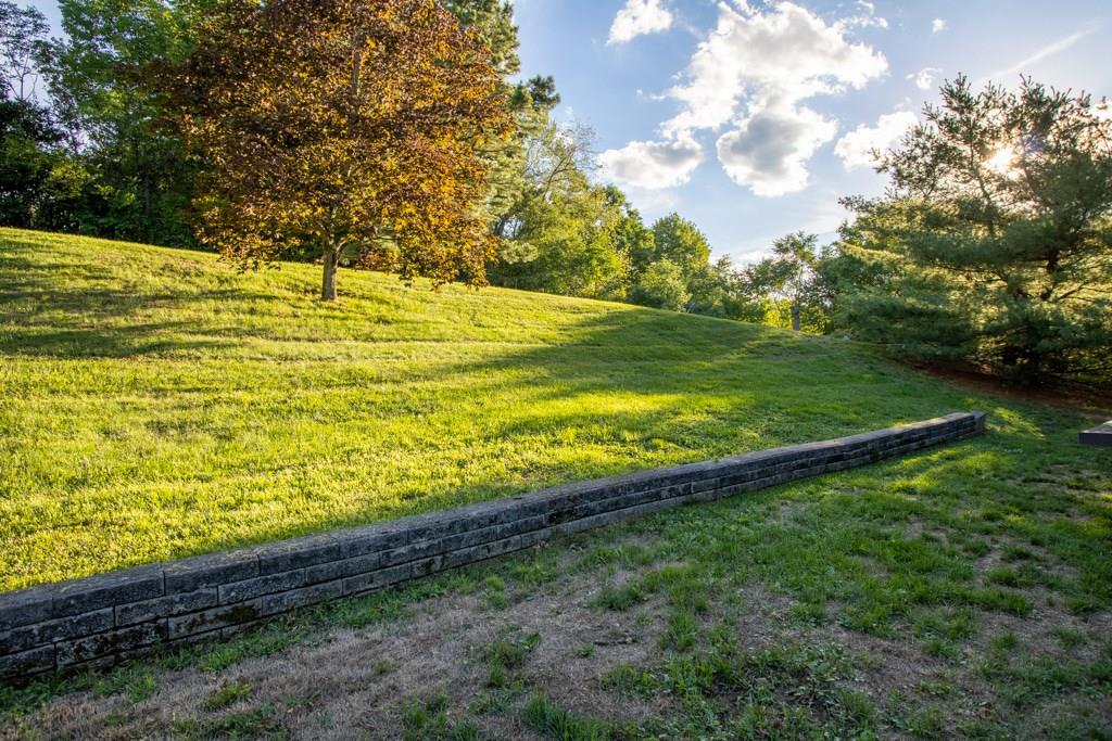 142 Raleigh Court Gibsonia, PA 15044 - Photo 21 of 23 Gallery Image 21