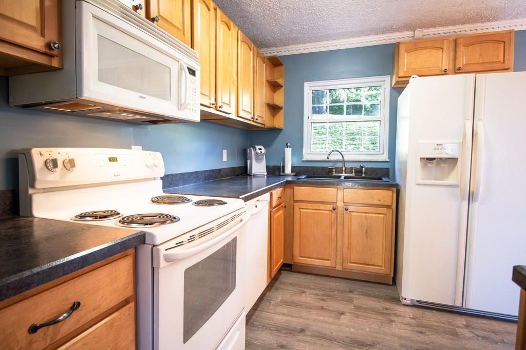 142 Raleigh Court Gibsonia, PA 15044 - Photo 9 of 23 Gallery Image 9