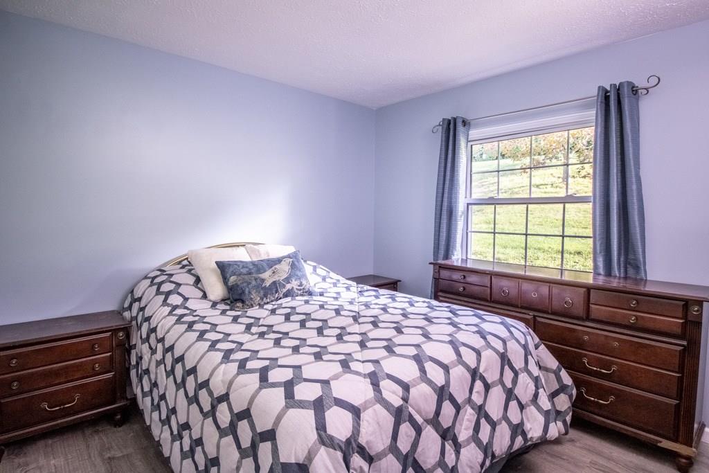 142 Raleigh Court Gibsonia, PA 15044 - Photo 10 of 23 Gallery Image 10