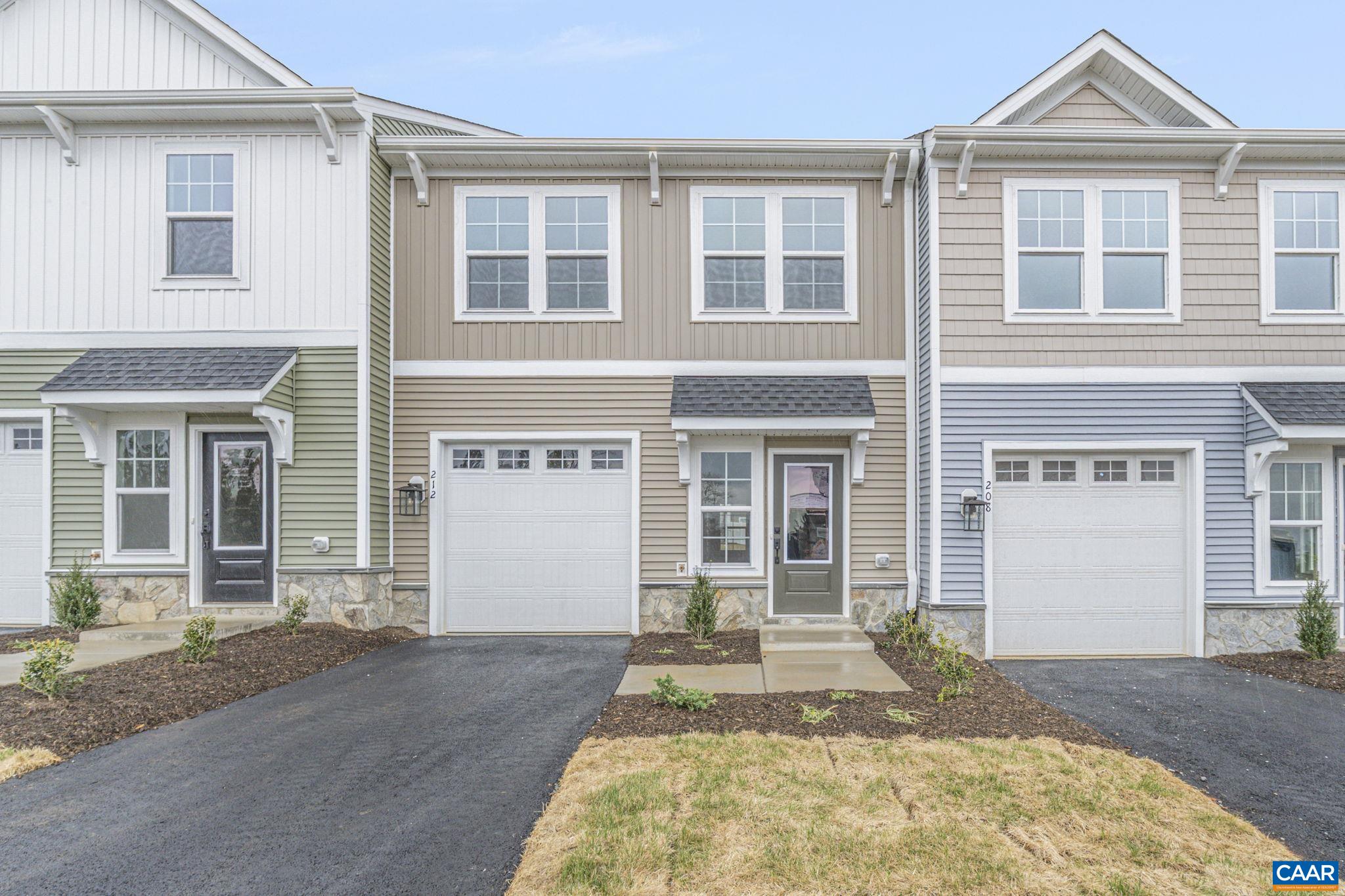 212 Springdale Road Waynesboro, VA 22980 - Photo 2 of 41 Gallery Image 2
