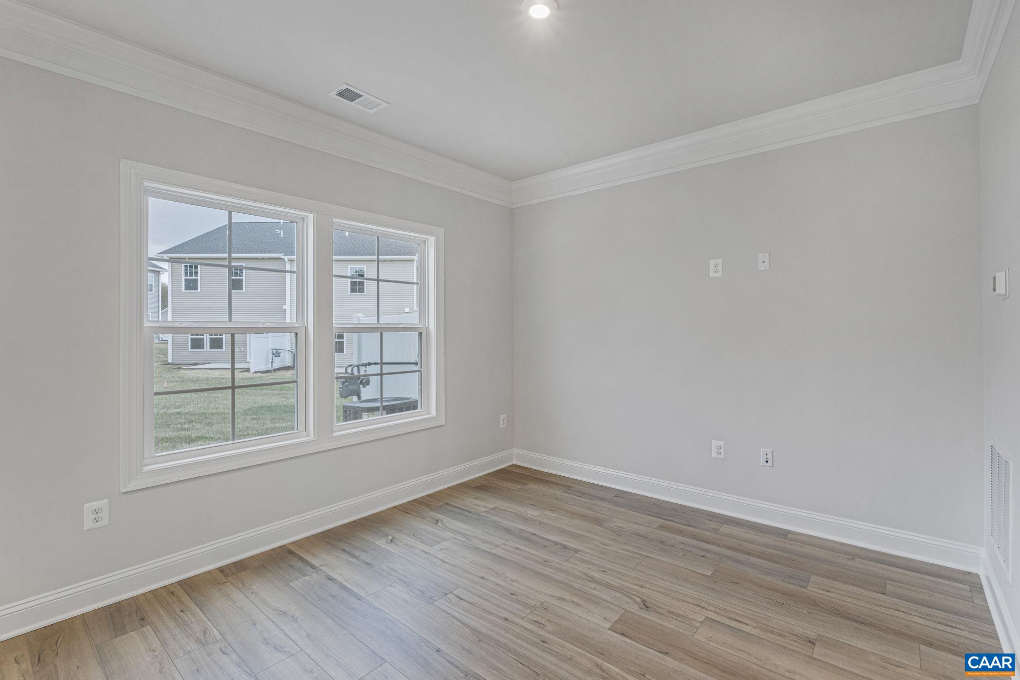 212 Springdale Road Waynesboro, VA 22980 - Photo 22 of 41 Gallery Image 22