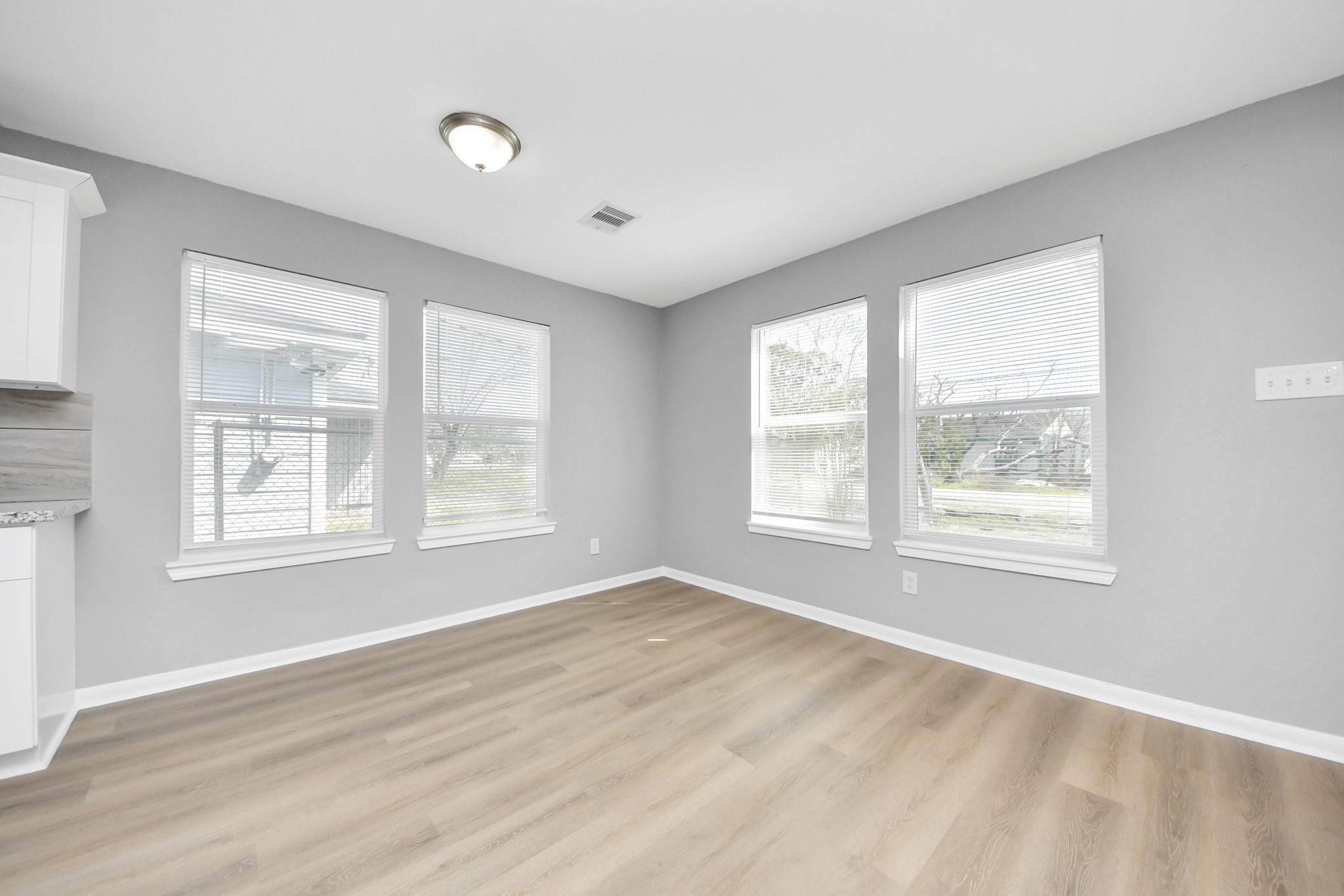 6832 Foster Street Houston, TX 77021 - Photo 9 of 35