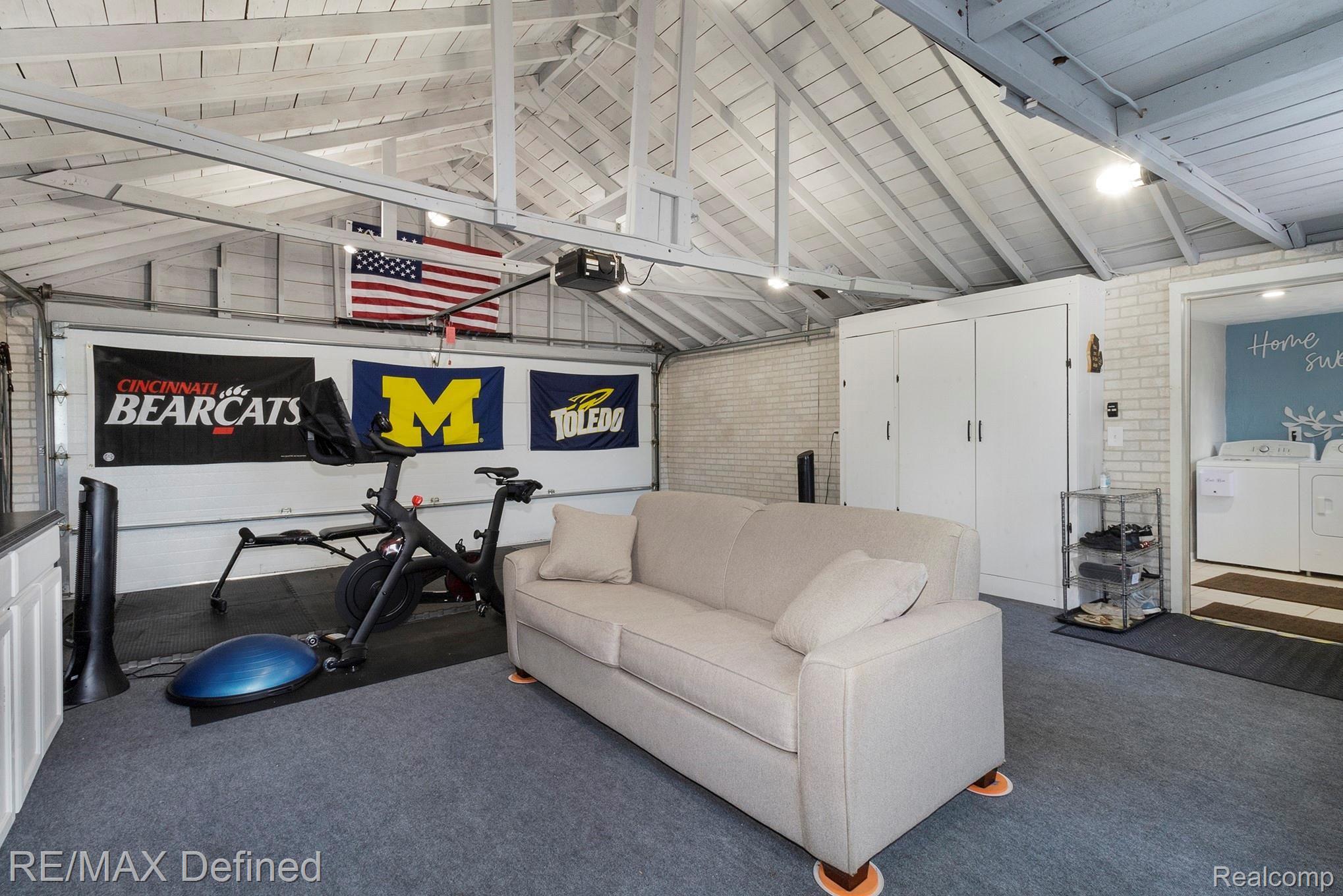 6928 Hatchery Road Waterford, MI 48327 - Photo 17 of 22 17.jpg