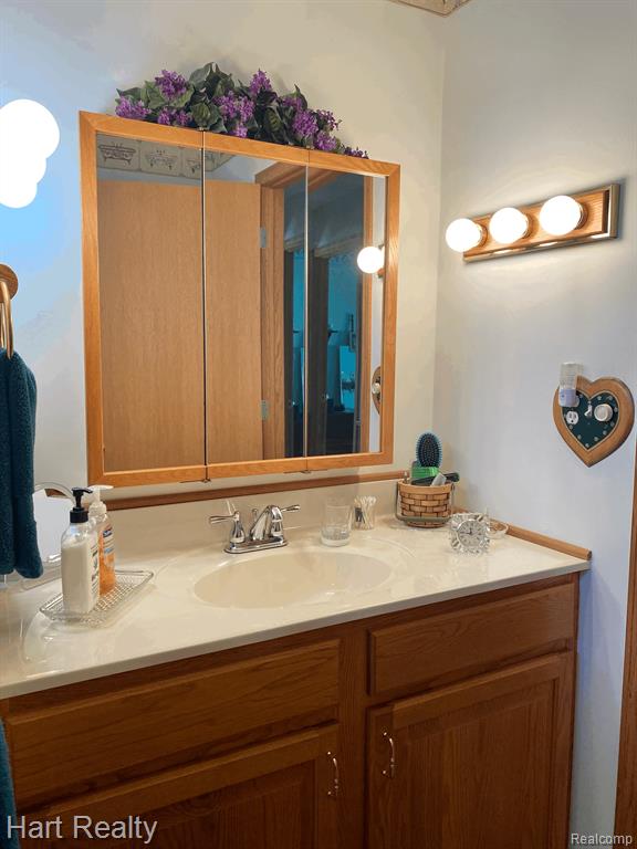 5795 Adams Road Marlette, MI 48453 - Photo 13 of 34