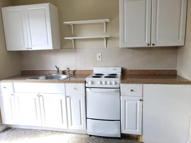 $1,500 | 3718 Henry Avenue, West Palm Beach, FL 33405