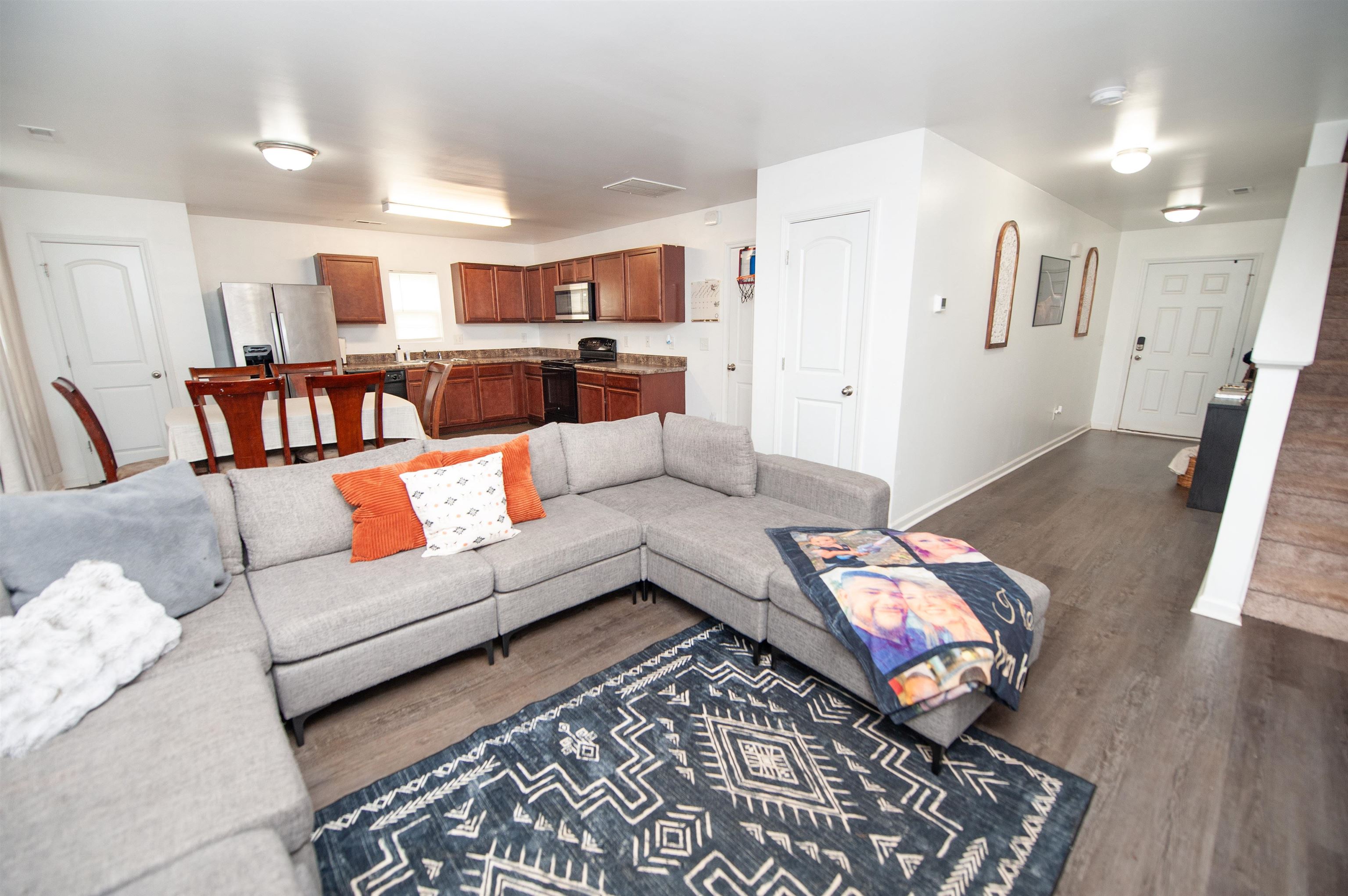 228 Wayfair Lane Wellford, SC 29385 - Photo 8 of 33