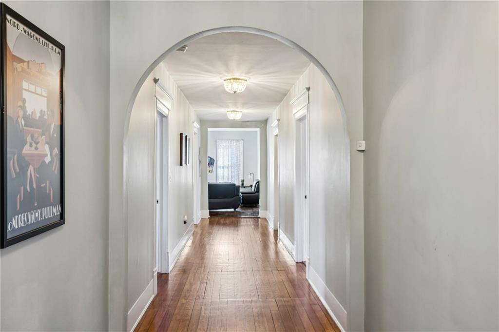 528 Holderness Street Southwest Atlanta, GA 30310 - Photo 6 of 42