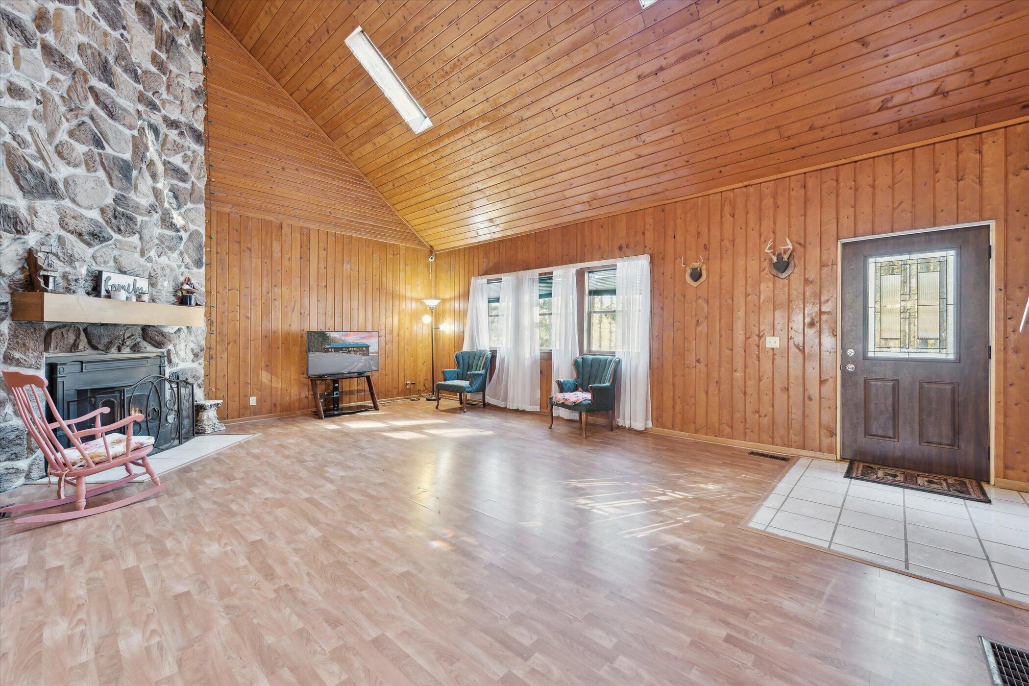4851 Lake Road Lakeview, MI 48850 - Photo 13 of 46 06-4851-Lake-Rd-Lakeview-MI-48850--Windo
