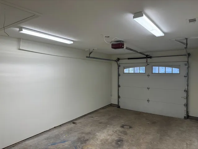 $1,300 | 1702 Hazelwood Street, Conroe, TX 77301