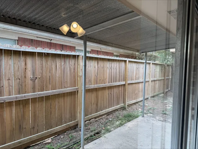 $1,300 | 1702 Hazelwood Street, Conroe, TX 77301