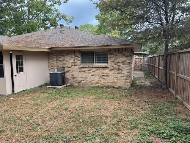 $1,300 | 1702 Hazelwood Street, Conroe, TX 77301
