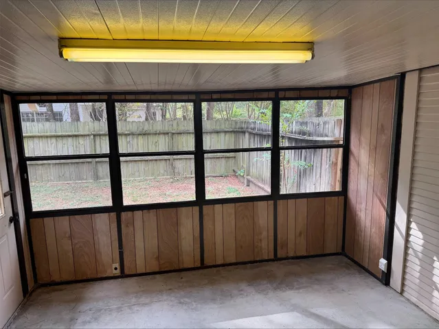 $1,300 | 1702 Hazelwood Street, Conroe, TX 77301