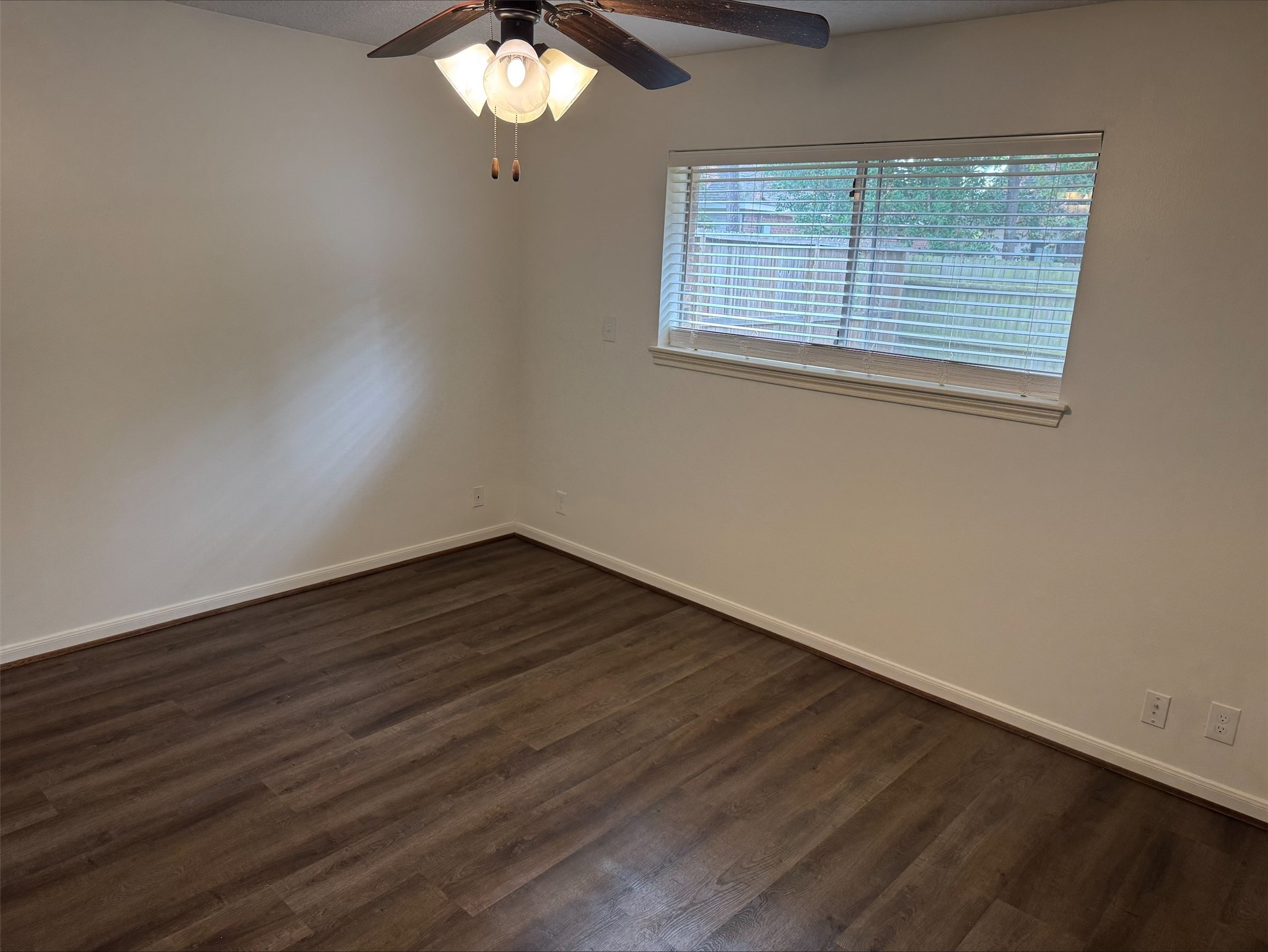 1702 Hazelwood Street Conroe, TX 77301 - Photo 9 of 16