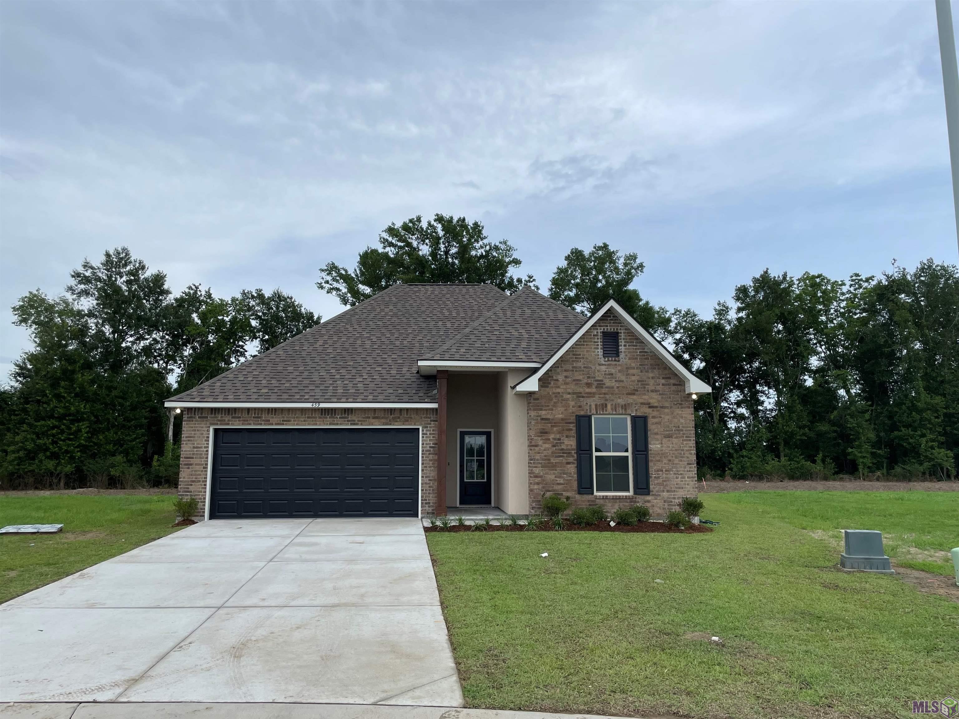 459 Rue Evangeline Houma, LA 70364 - Photo 1 of 7