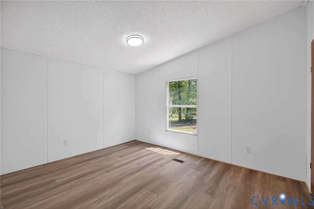 4055 Leigh Mountain Road Green Bay, VA 23942 - Photo 20 of 50