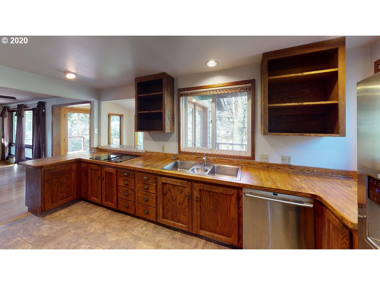 41843 Madrone Street Springfield, OR 97478 - Photo 14 of 32 Gallery Image 14