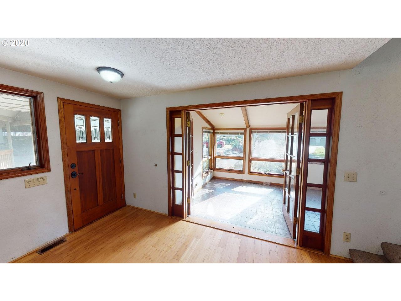 41843 Madrone Street Springfield, OR 97478 - Photo 4 of 32 Gallery Image 4