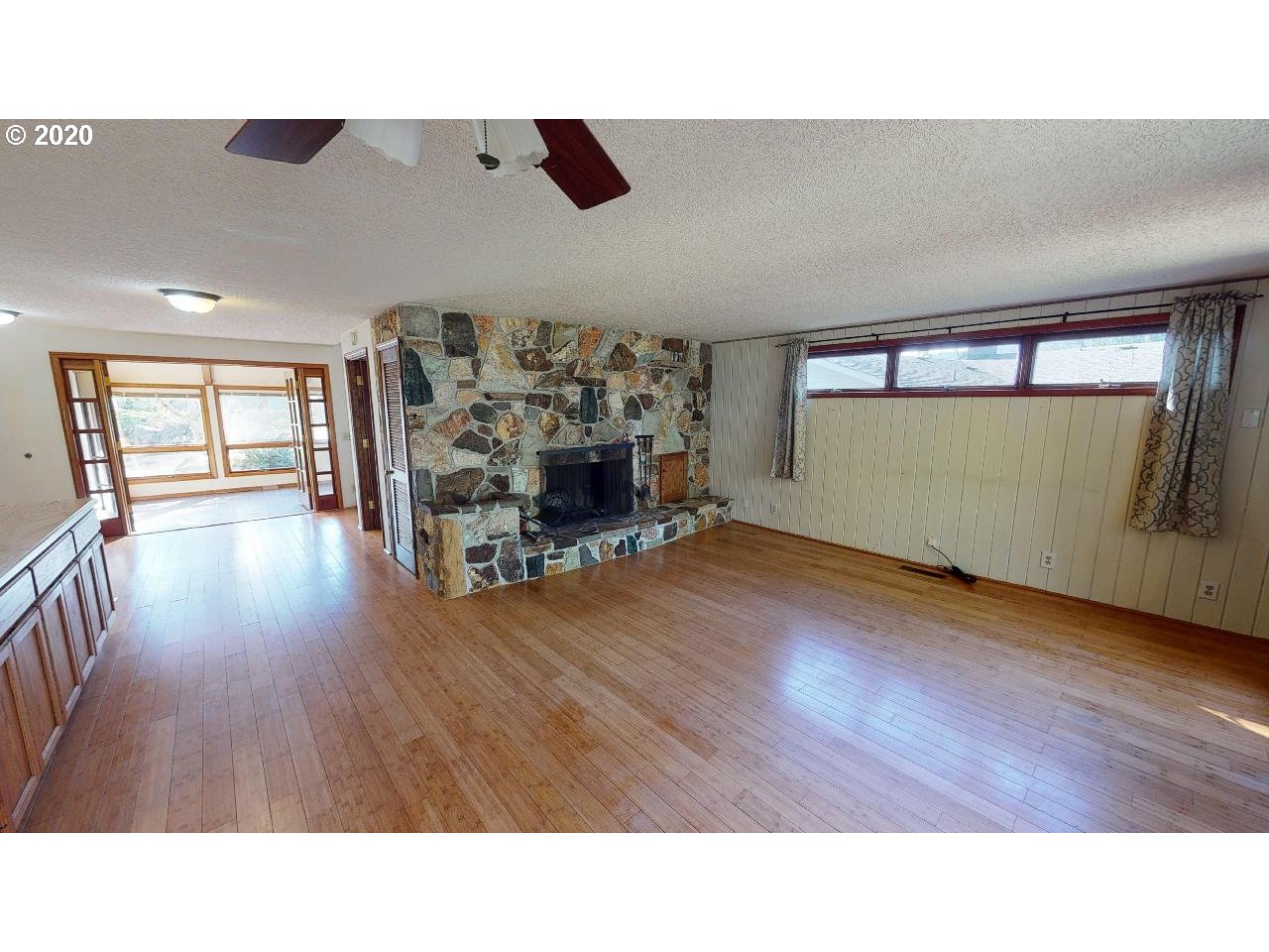 41843 Madrone Street Springfield, OR 97478 - Photo 8 of 32 Gallery Image 8