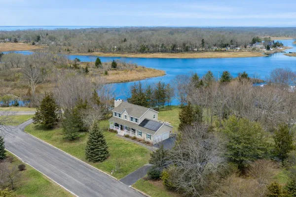$1,170,000 | 1705 Kerwin Boulevard, Greenport, NY 11944