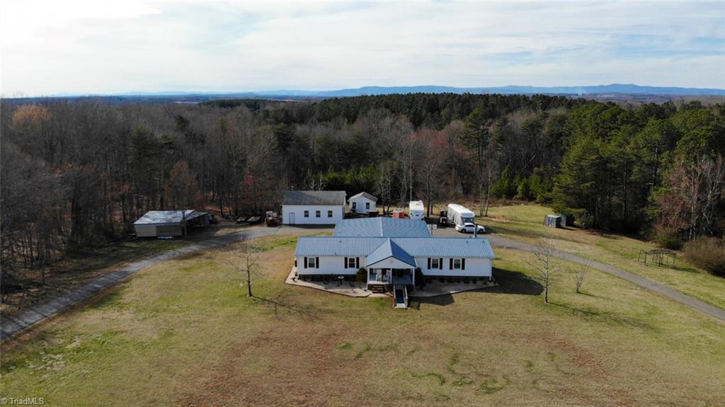 984 Stony Knoll Road Dobson, NC 27017 - Photo 4 of 46 Gallery Image 4