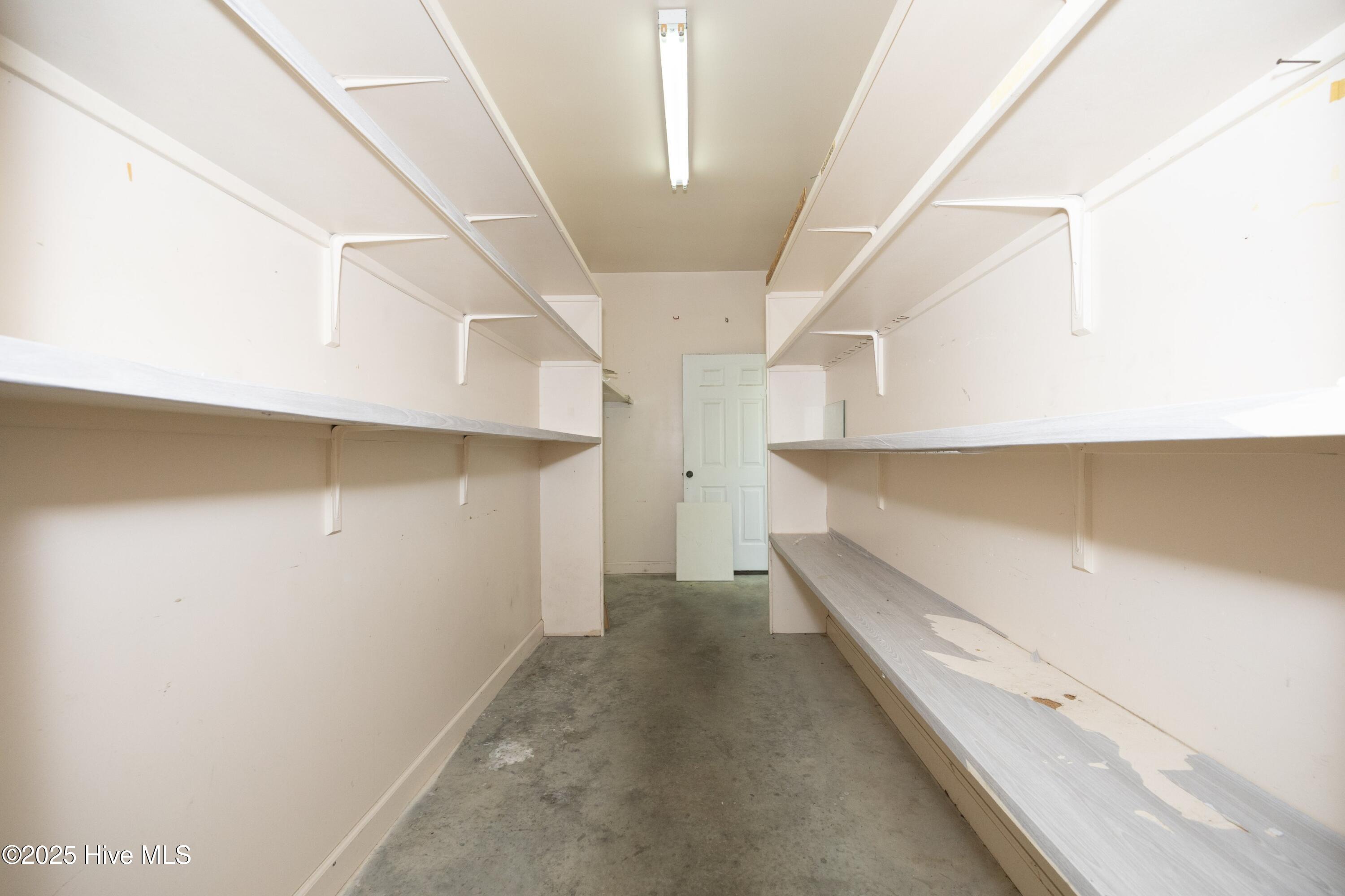 55 McQueen Road Pinehurst, NC 28374 - Photo 42 of 45 40StorageInGarage