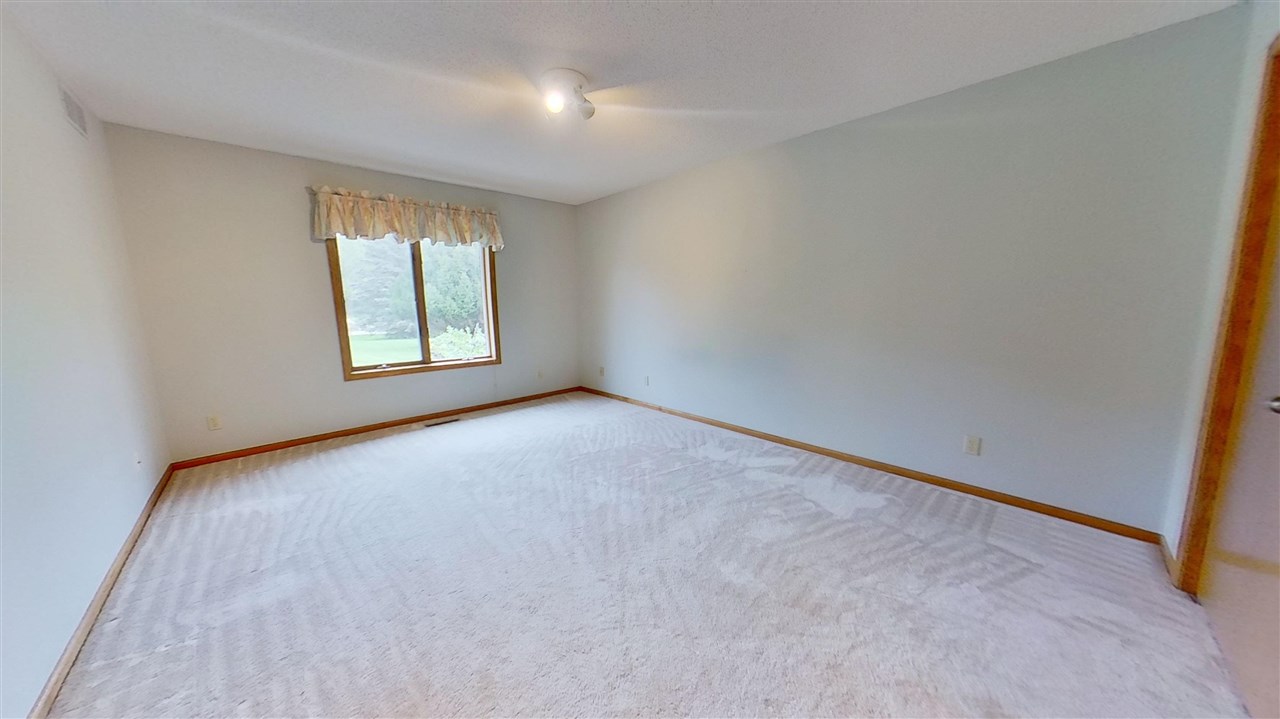 41 West Deerfield Road Mount Pleasant, MI 48858 - Photo 36 of 46 1893792-35.JPG