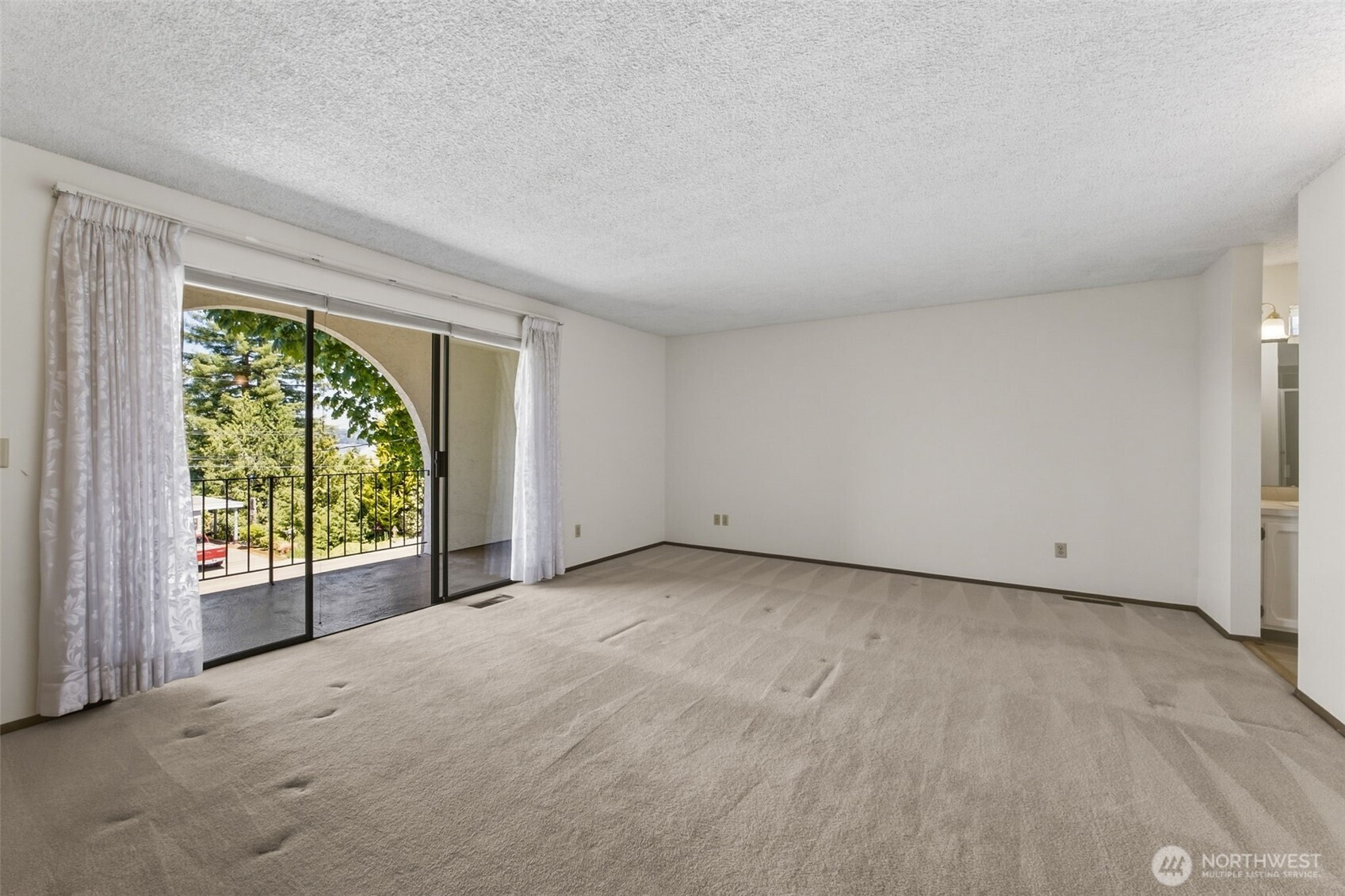 611 Southwest 293rd Street Federal Way, WA 98023 - Photo 14 of 40