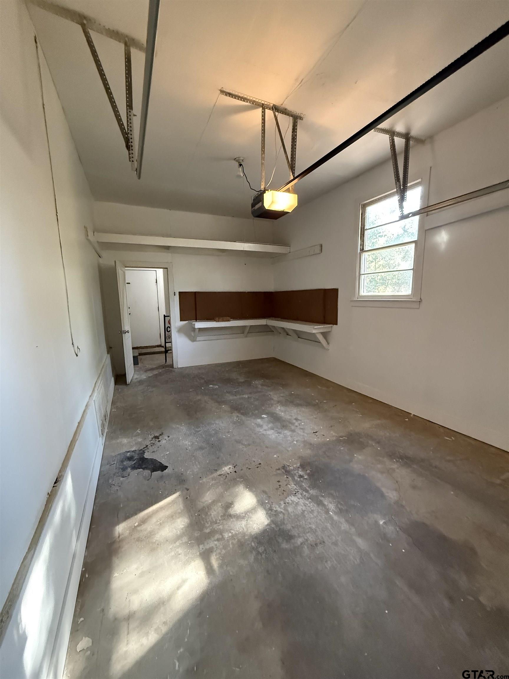 2407 Rodge Drive Tyler, TX 75701 - Photo 9 of 23 Gallery Image 9