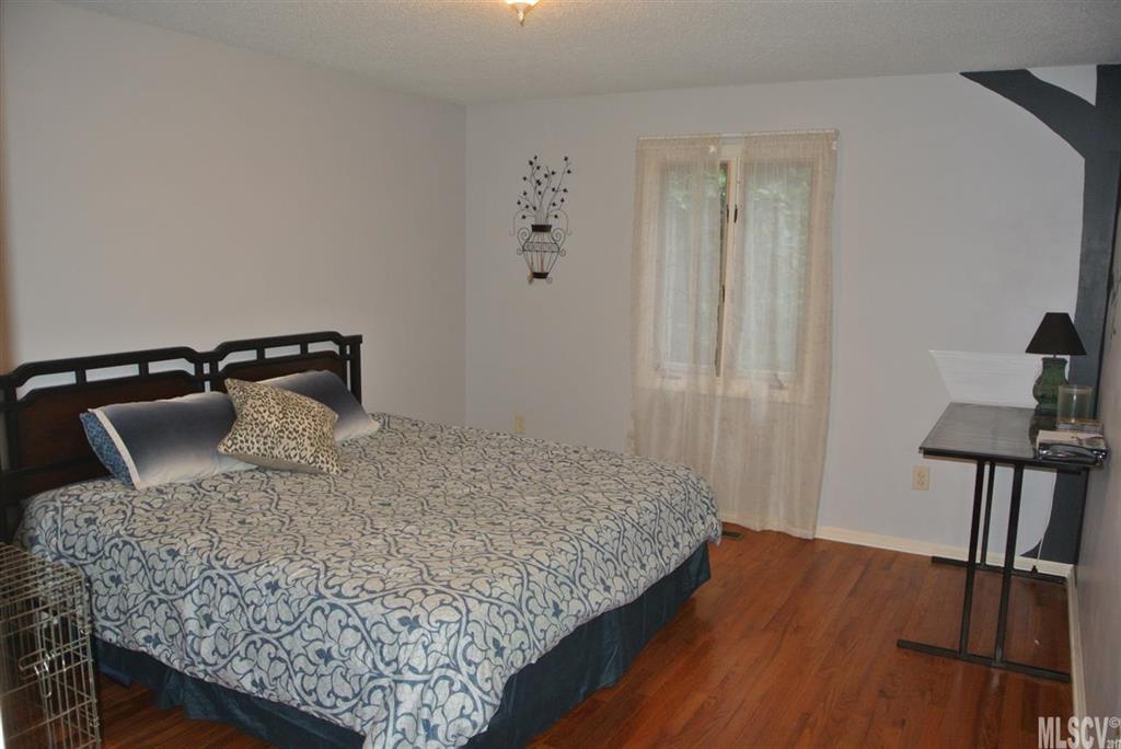 5590 Grace Chapel Road Hickory, NC 28601 - Photo 4 of 16 Gallery Image 4