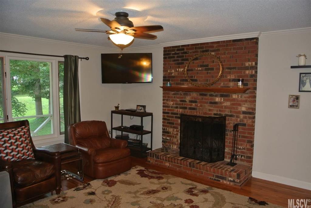 5590 Grace Chapel Road Hickory, NC 28601 - Photo 9 of 16 Gallery Image 9