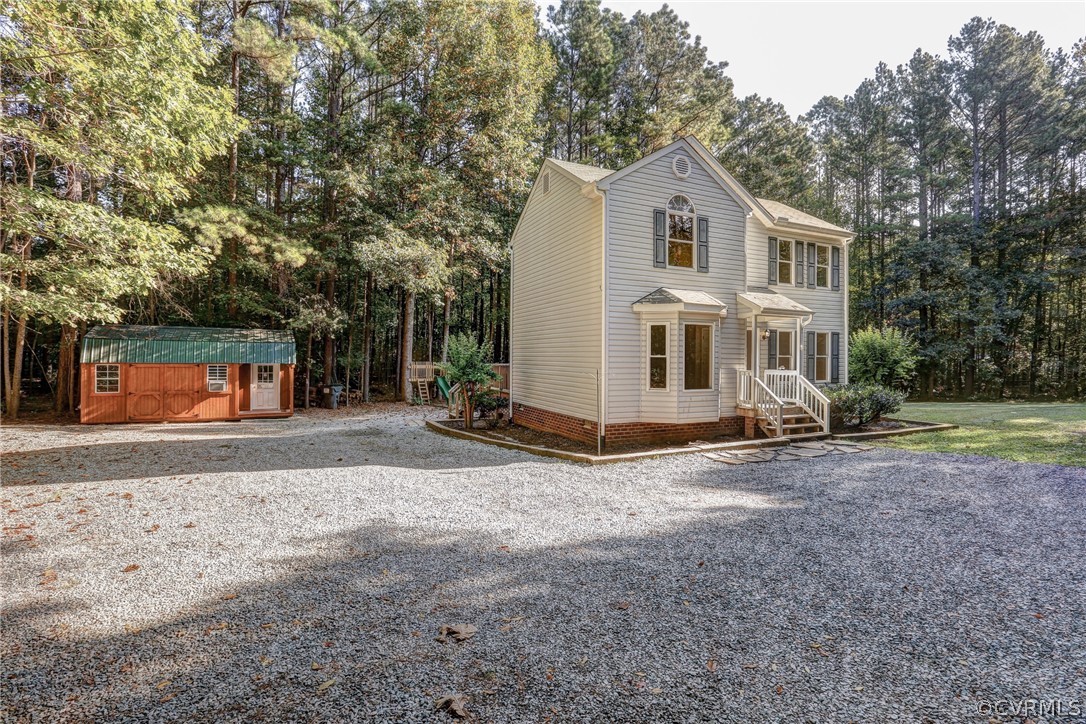 4260 Pierce Road Powhatan, VA 23139 - Photo 2 of 34 Gallery Image 2
