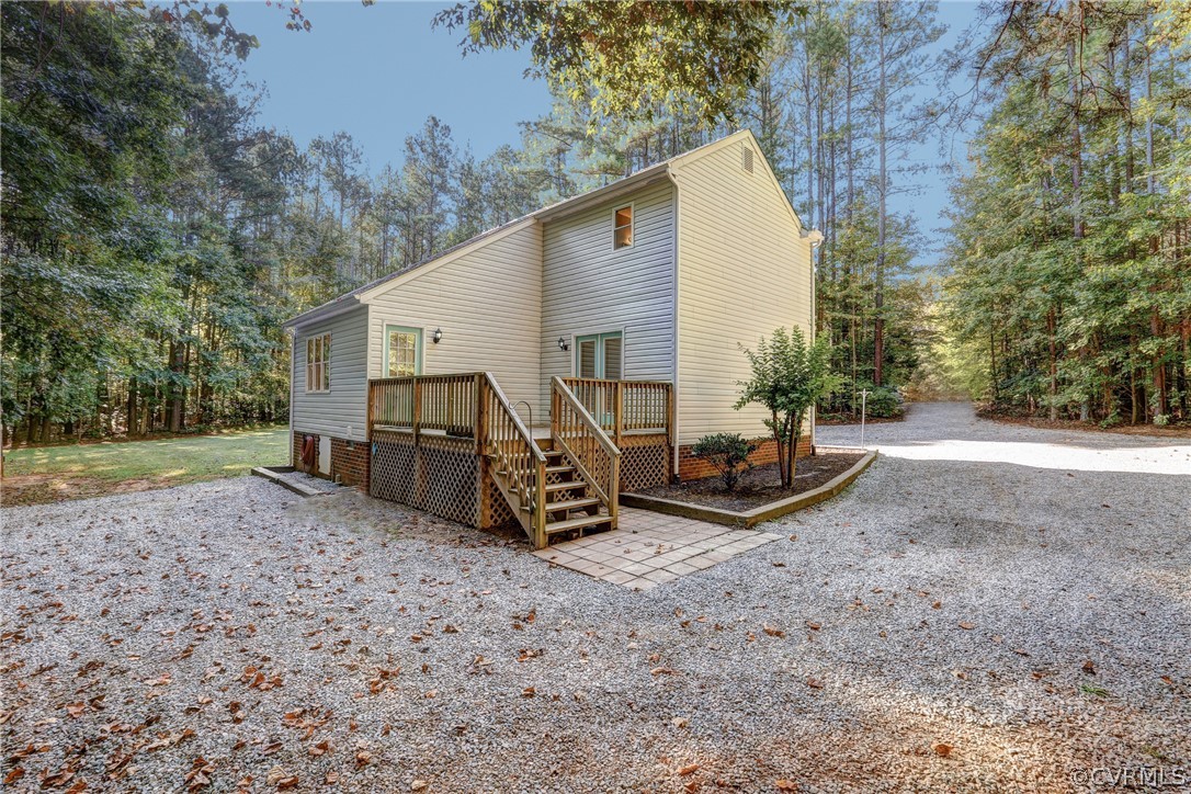 4260 Pierce Road Powhatan, VA 23139 - Photo 3 of 34 Gallery Image 3