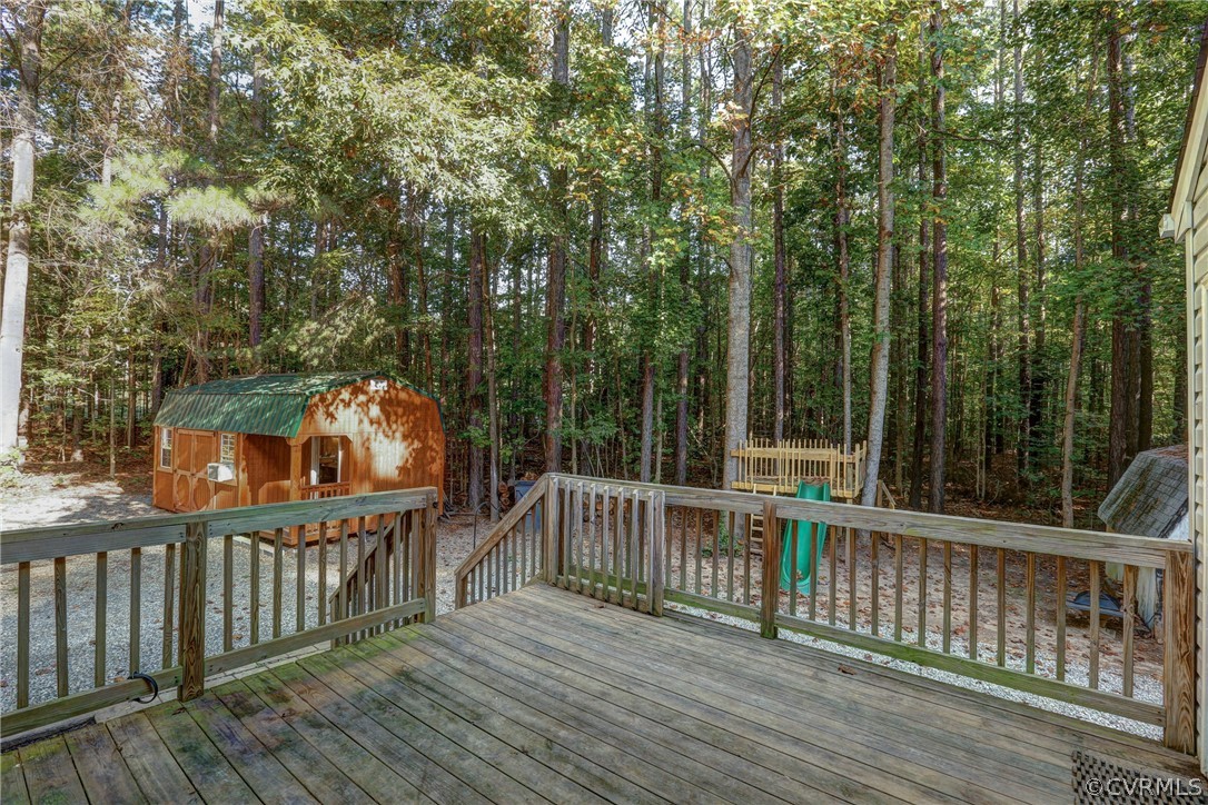 4260 Pierce Road Powhatan, VA 23139 - Photo 8 of 34 Gallery Image 8