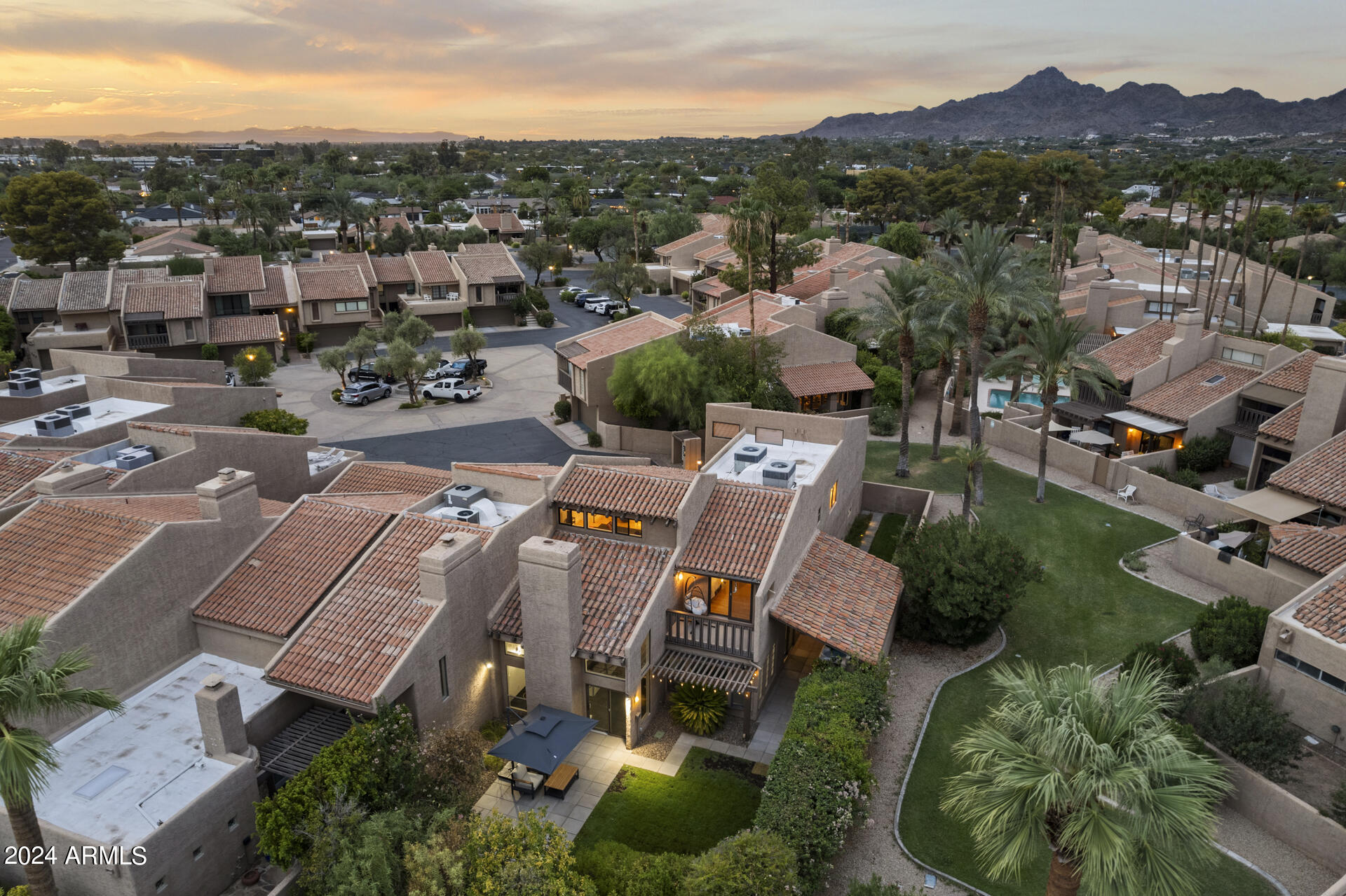 4434 East Camelback Road, Unit 141 Phoenix, AZ 85018 - Photo 4 of 55 1-10