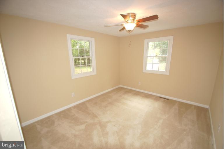 6747 Leeds Manor Road Marshall, VA 20115 - Photo 12 of 15 Bedroom