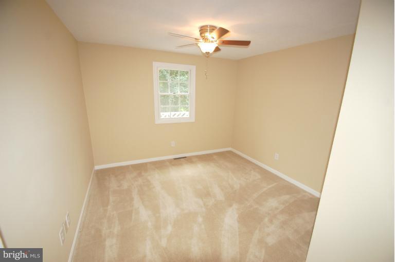 6747 Leeds Manor Road Marshall, VA 20115 - Photo 9 of 15 Bedroom