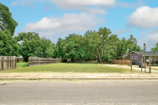 $405,000 | 504 West Elliott Street, Austin, TX 78753