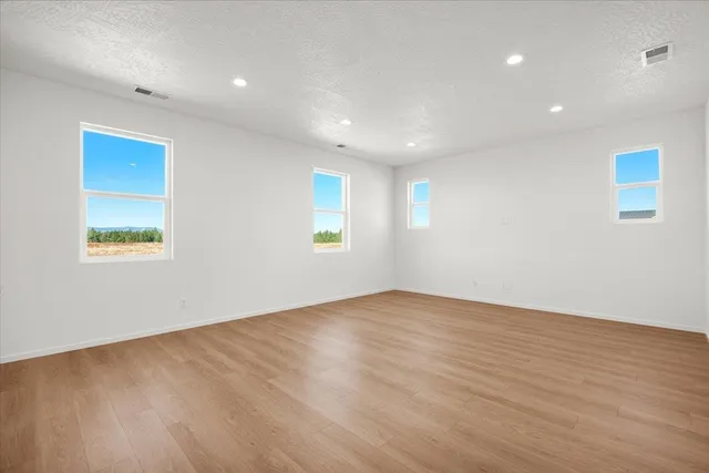 $564,900 | 501 North Arcadia Avenue, Deer Park, WA 99006