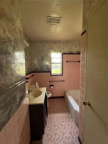 $303,000 | 2141 Northeast 14th Street, Ocala, FL 34470